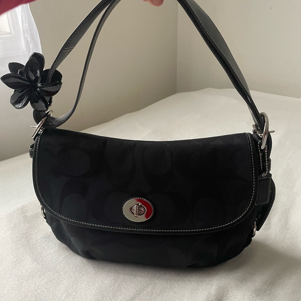 SOLD🖤 - Picture 2 of 6